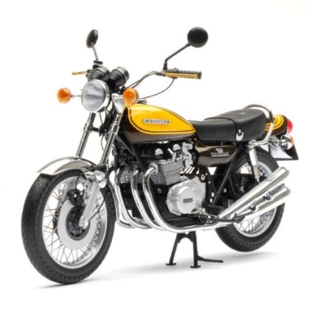 1/12 Kawasaki 900 Z1 Super 4 1973 Green Yellow Q732870