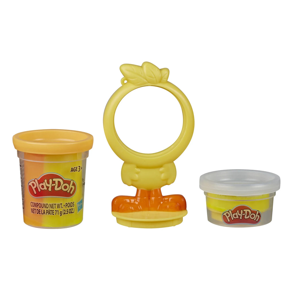 2.5 oz Play-Doh Chicken B236