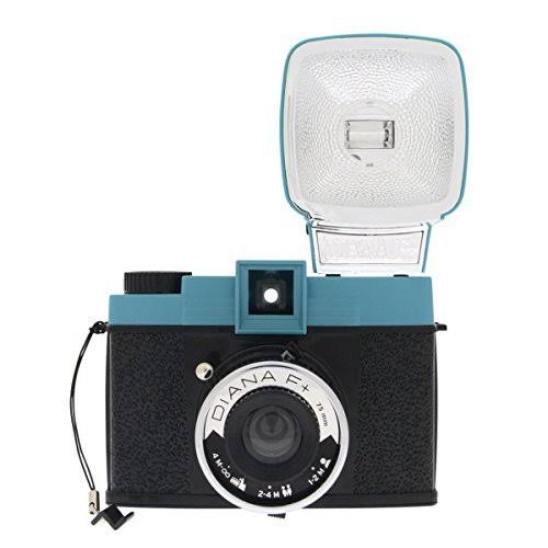 Medium Format Camera with Flash W54336
