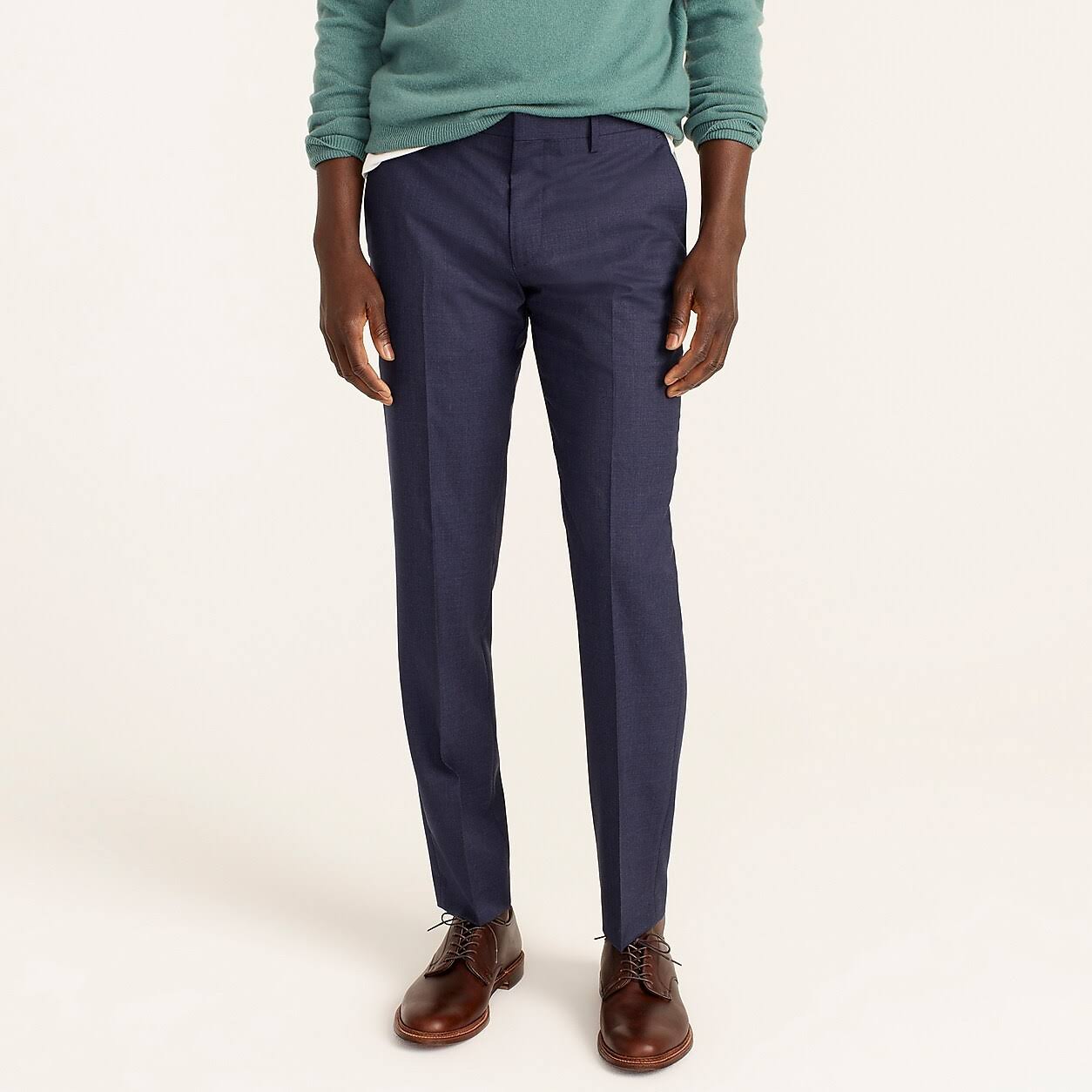 Slim-Fit Suit Pant in Italian Wool Z420
