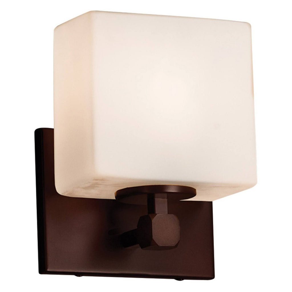 Fusion Tetra 1 Light ADA Wall Q157