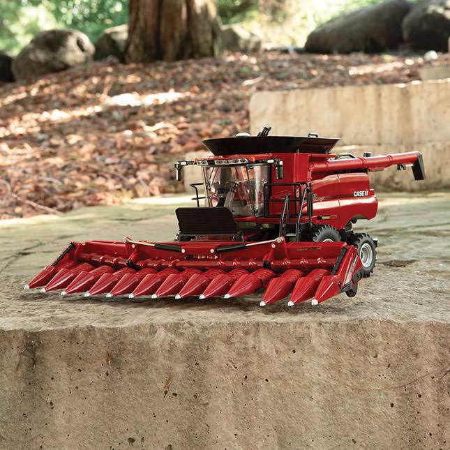 1/32 Case IH 9250 Combine with Both Headers L1123
