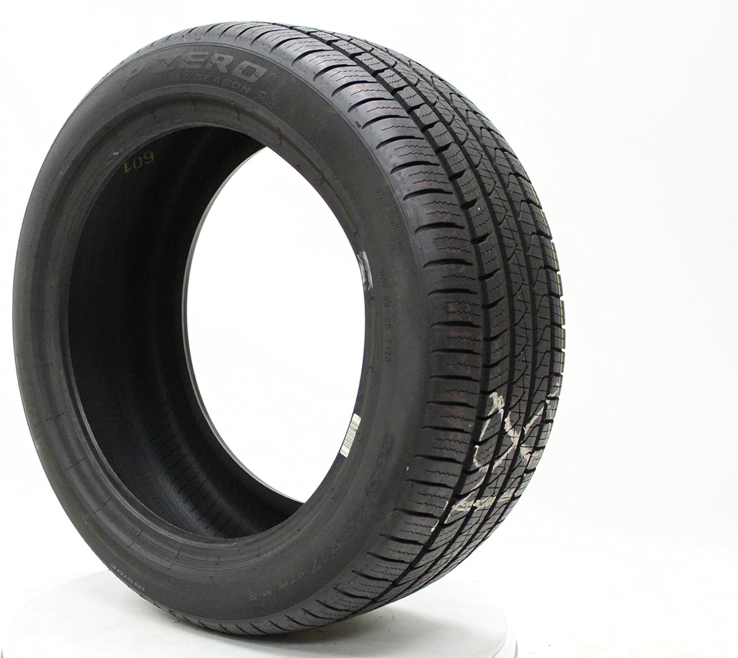 235/50R18 101W All-Season Radial Tire F137