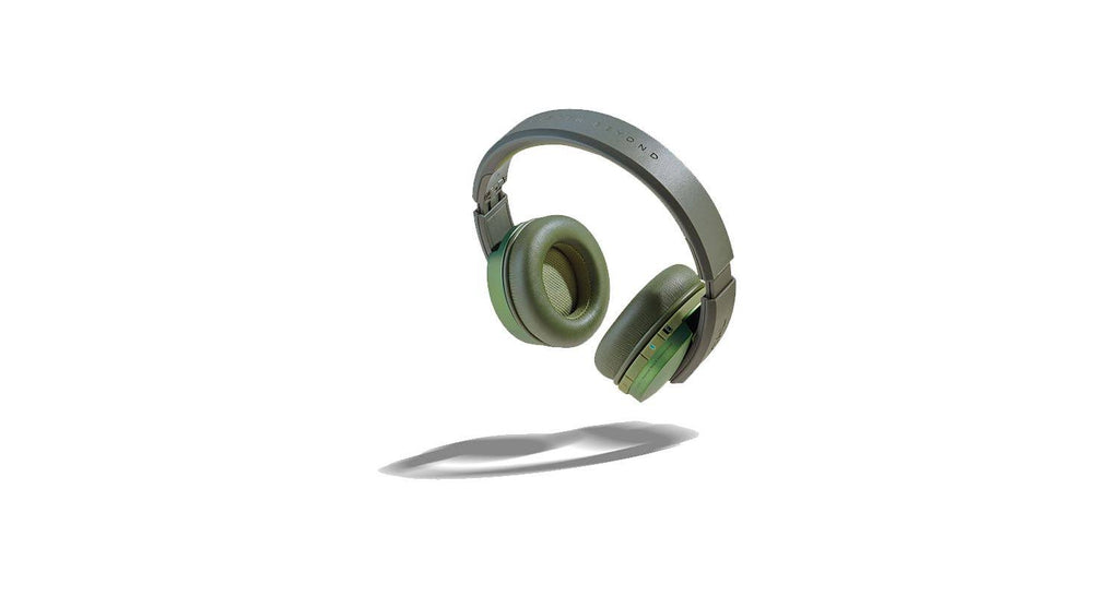 Green Over-Ear Wireless Headphones O600