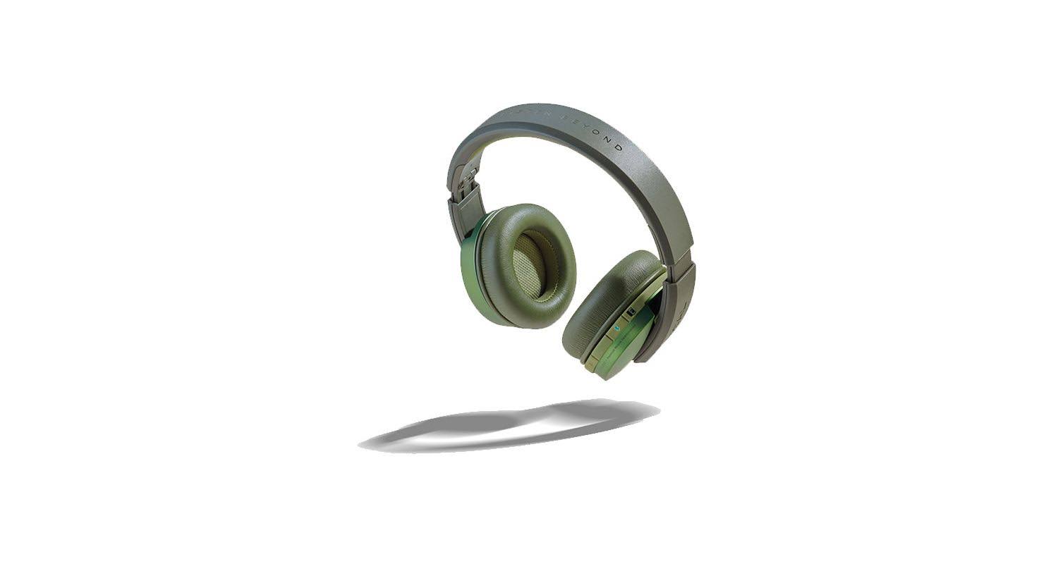 Green Over-Ear Wireless Headphones O600