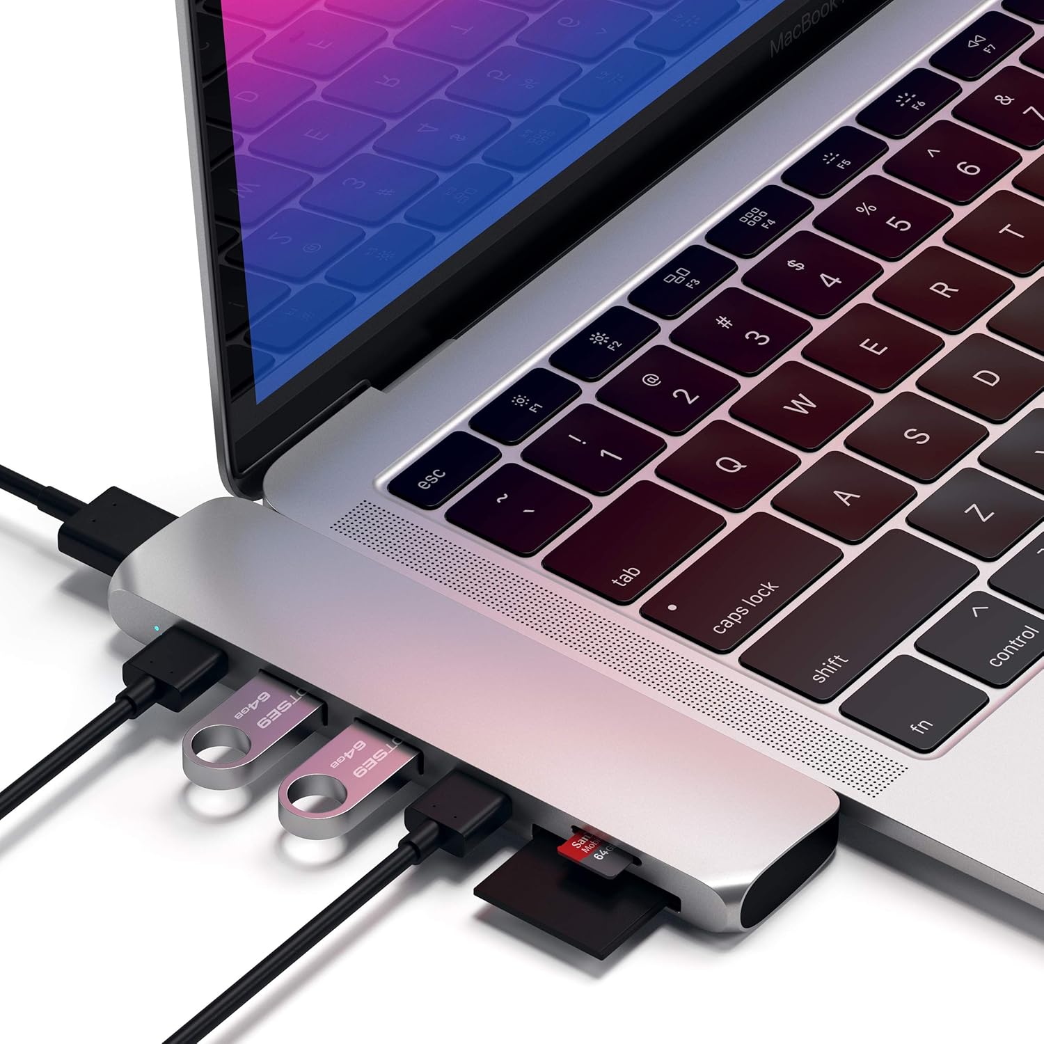 Aluminum Type-C Pro Hub Adapter with 4K HDMI, SD/Micro Card Reader, USB 3.0 Z410080