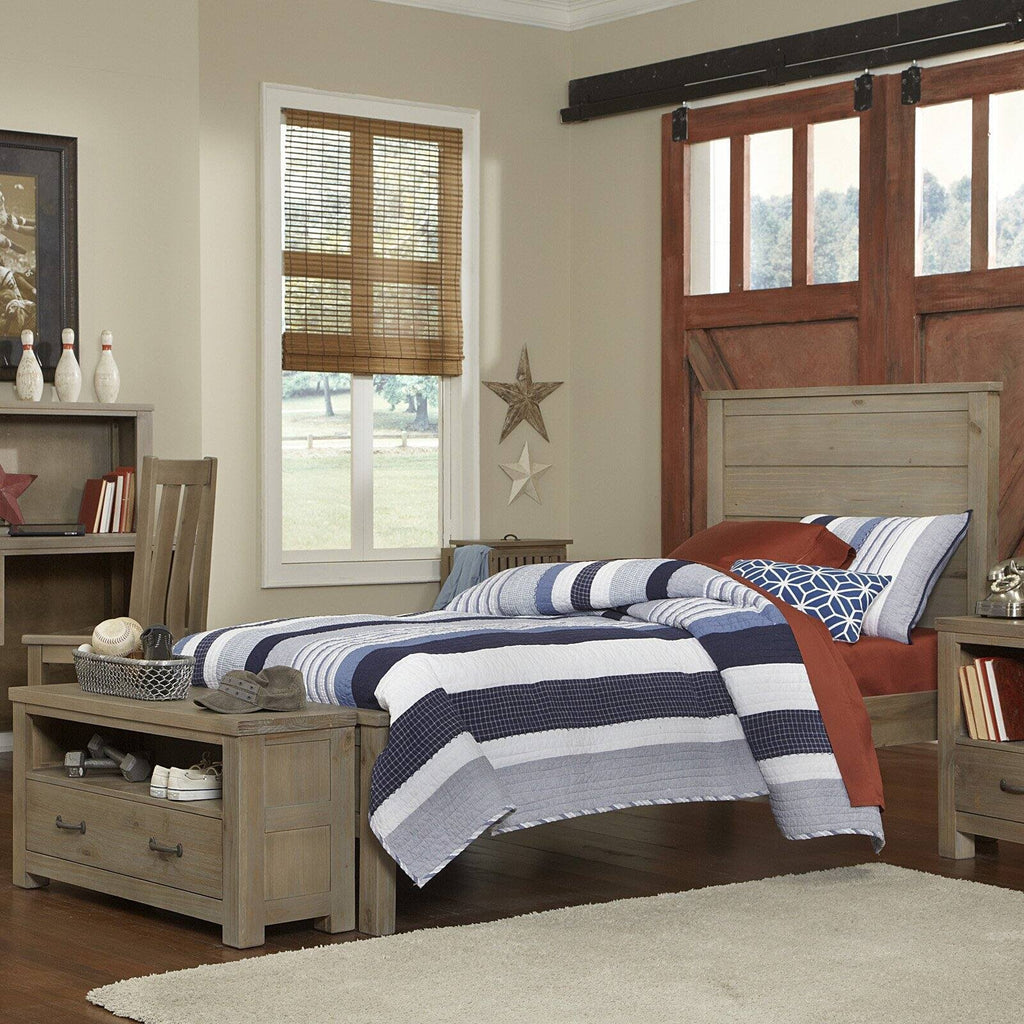 White Full Panel Bed with Trundle T66870