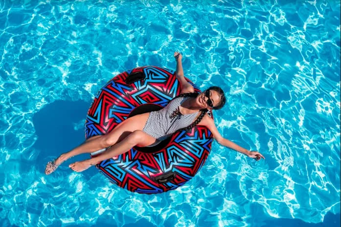 Inflatable Snow Tube with Reinforced Handles O67948