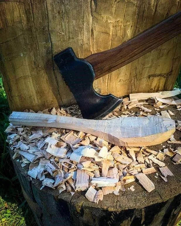 1.7# Wood-Craft Camp Carver Axe, 16x22 Curved Handle Axe M20528