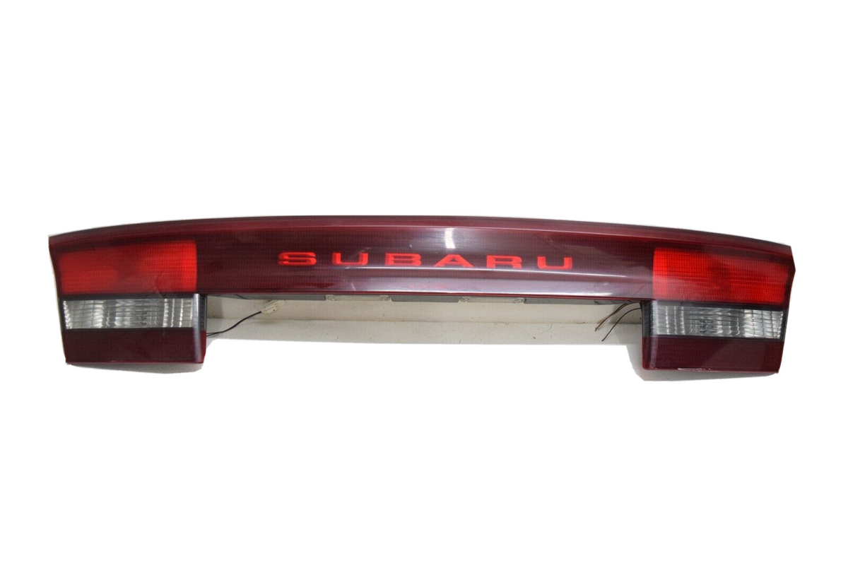 Subaru Legacy Outback Trunk Lid Center Tail Light O9592