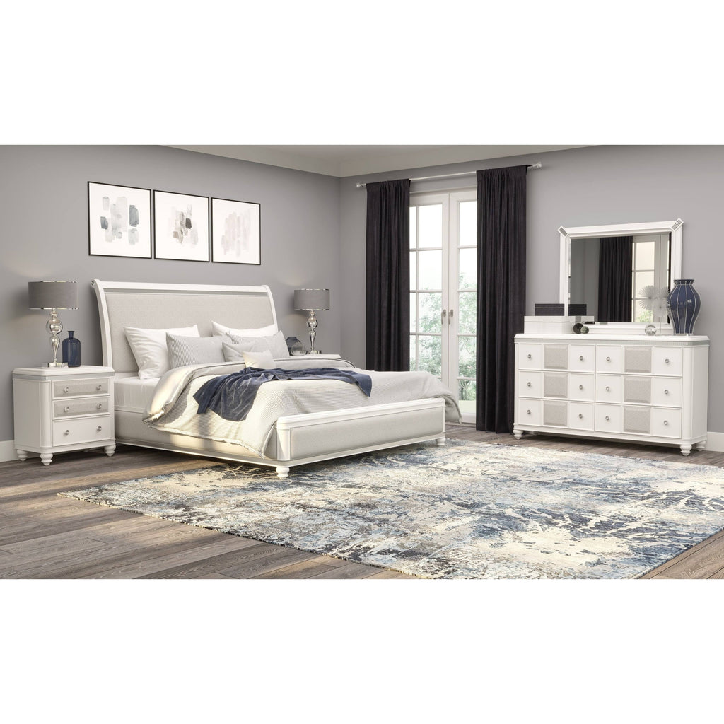 White/Silver Chest G764