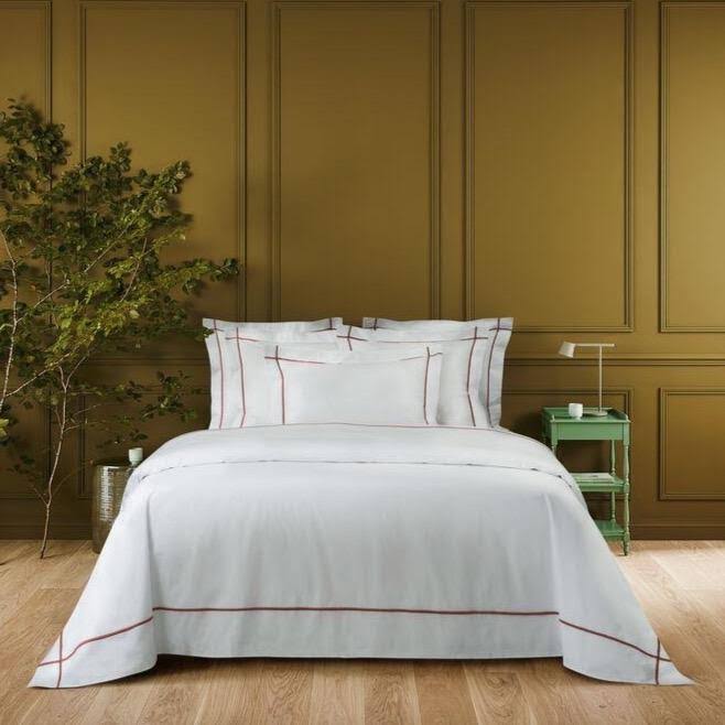 King Flat Sheet J77650