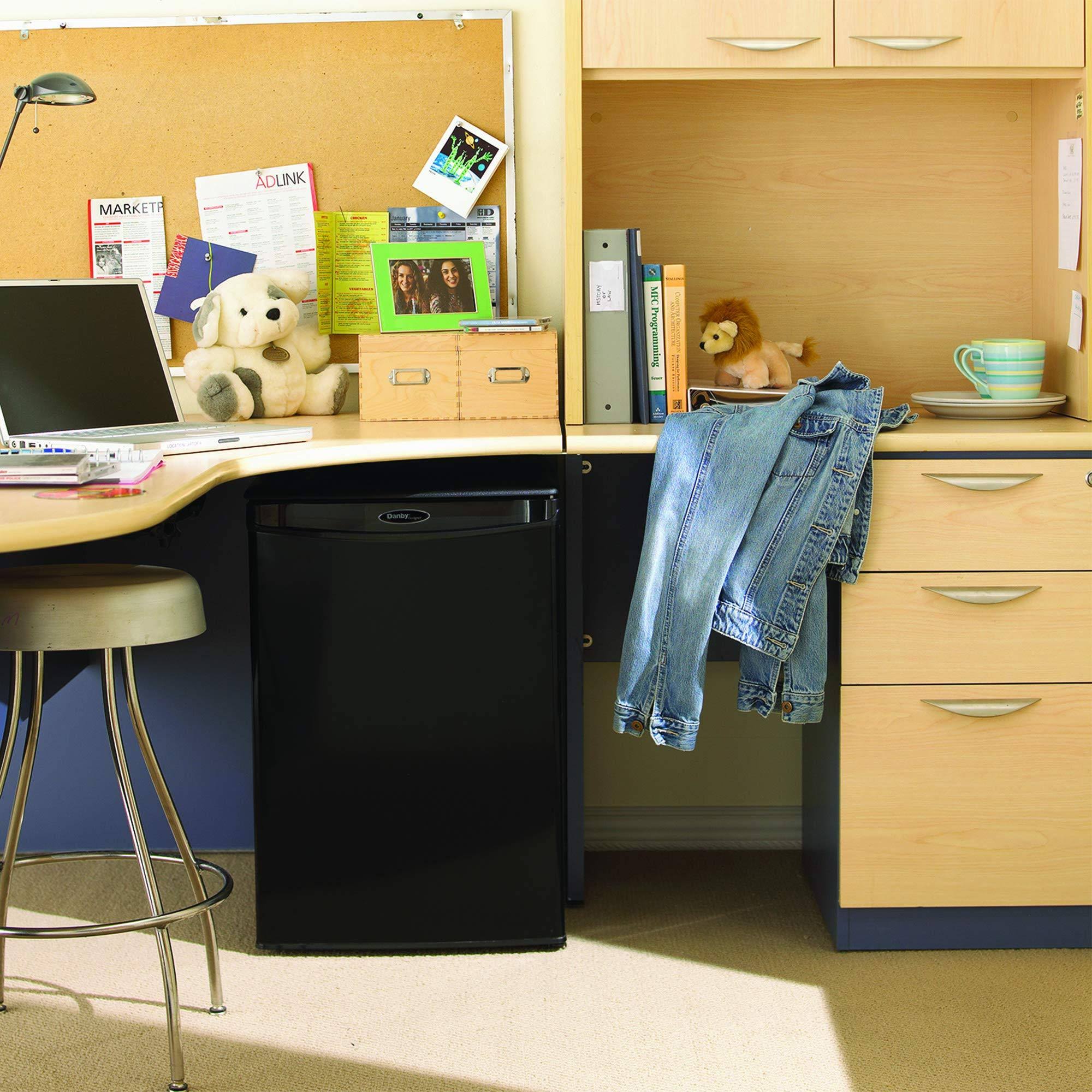 2.6 Cu. ft. Compact Refrigerator Black X818076