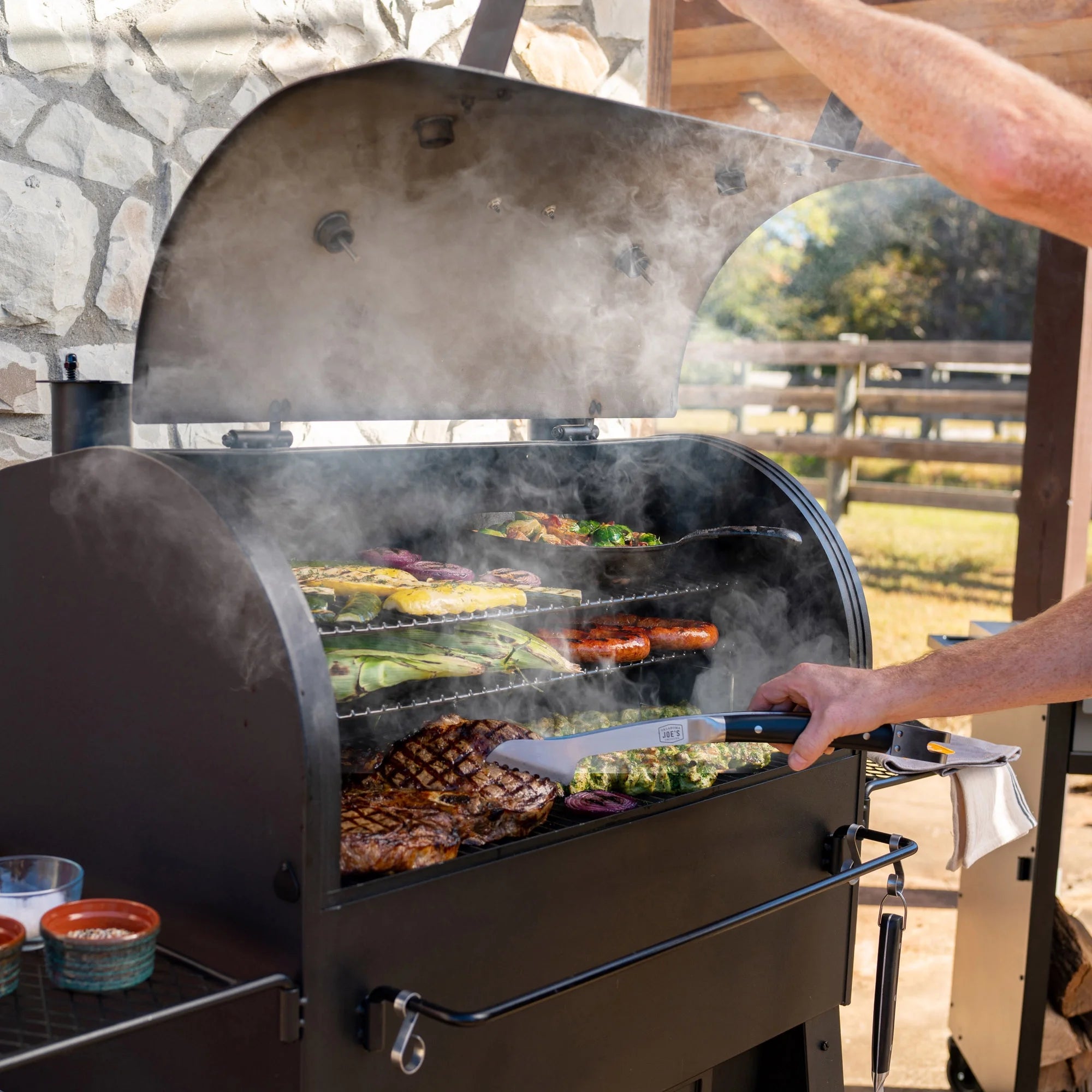 Centerbox Smoker V244864