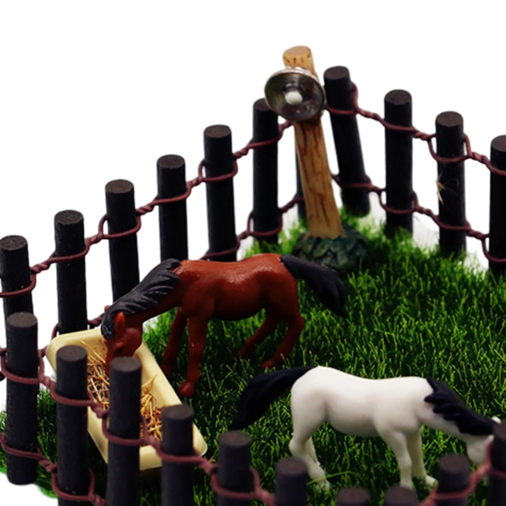 1/12 Scale Horse Stall Horse Barn Set with Fence Toy Figures G4055
